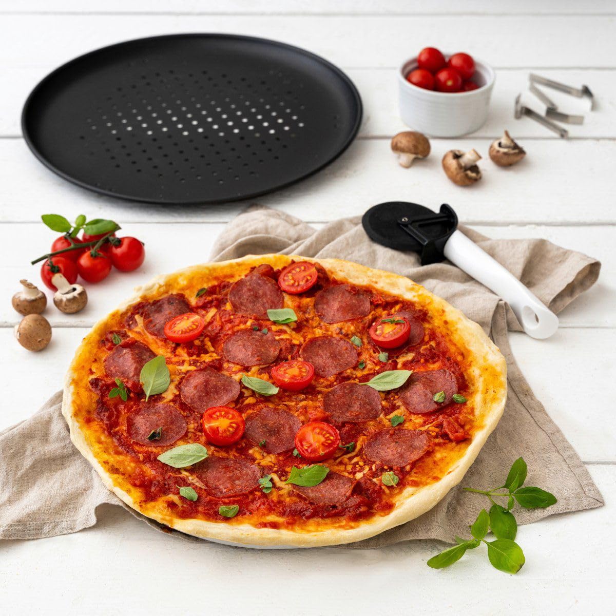 zenker-black-metallic-lot-2-plaques-pizza-perfor-es-32-cm image 2