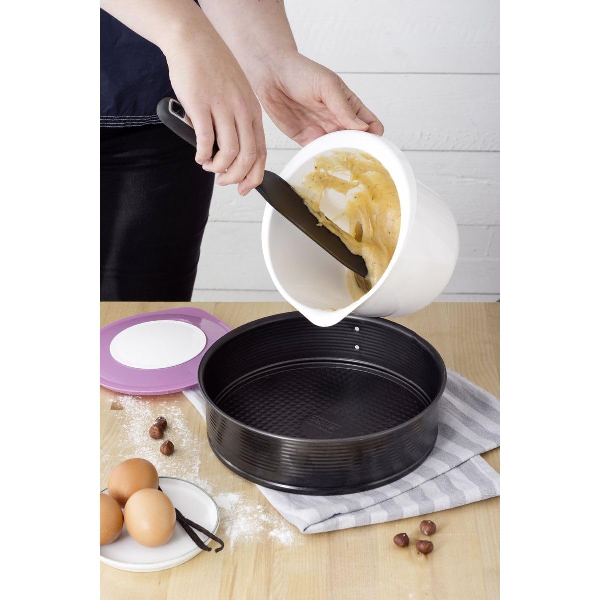 zenker-black-metallic-lot-3-moules-manqu-savarin-20-24-28-cm image 8