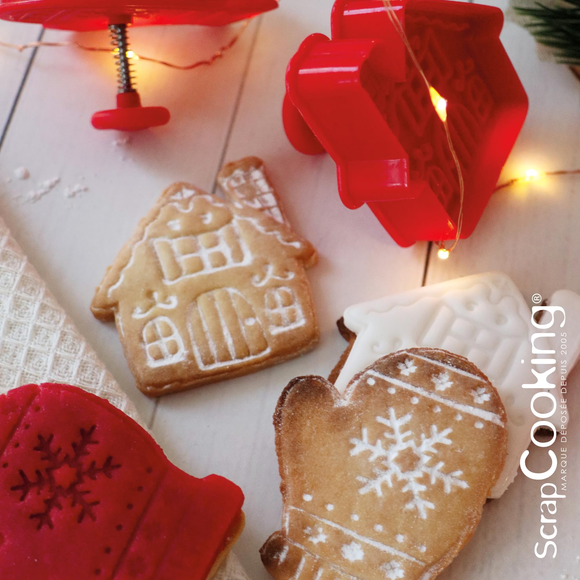 scrapcooking-emporte-pi-ces-2147-d-coupoirs-no-l-maison-moufle-x2 image 5