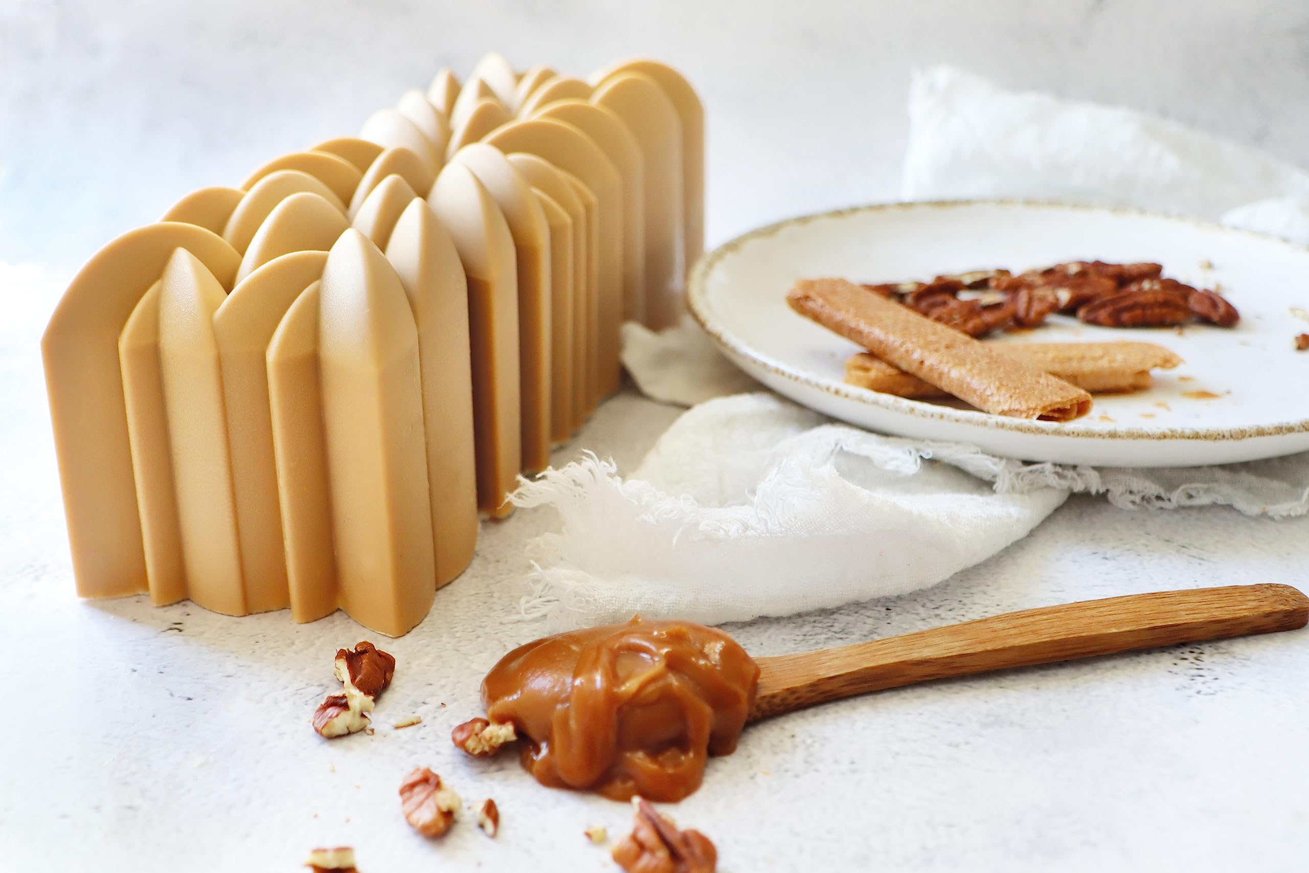scrapcooking-moules-2893-moule-b-che-silicone-blanc-25-cm image 4