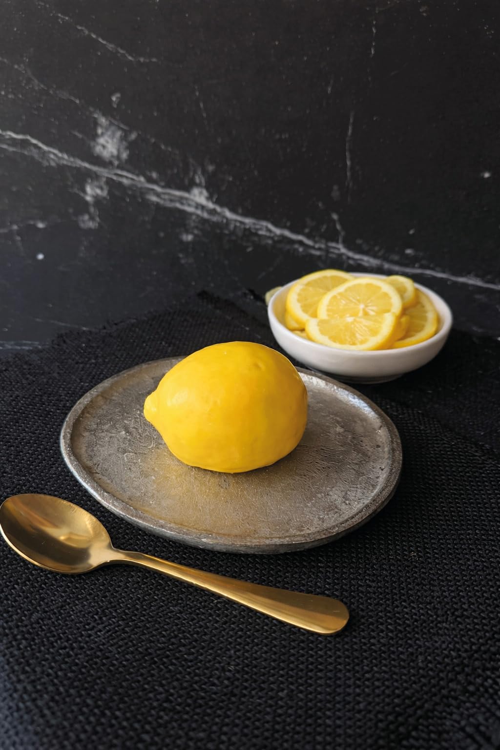 scrapcooking-moules-2881-moule-silicone-citron-6-empreintes image 2