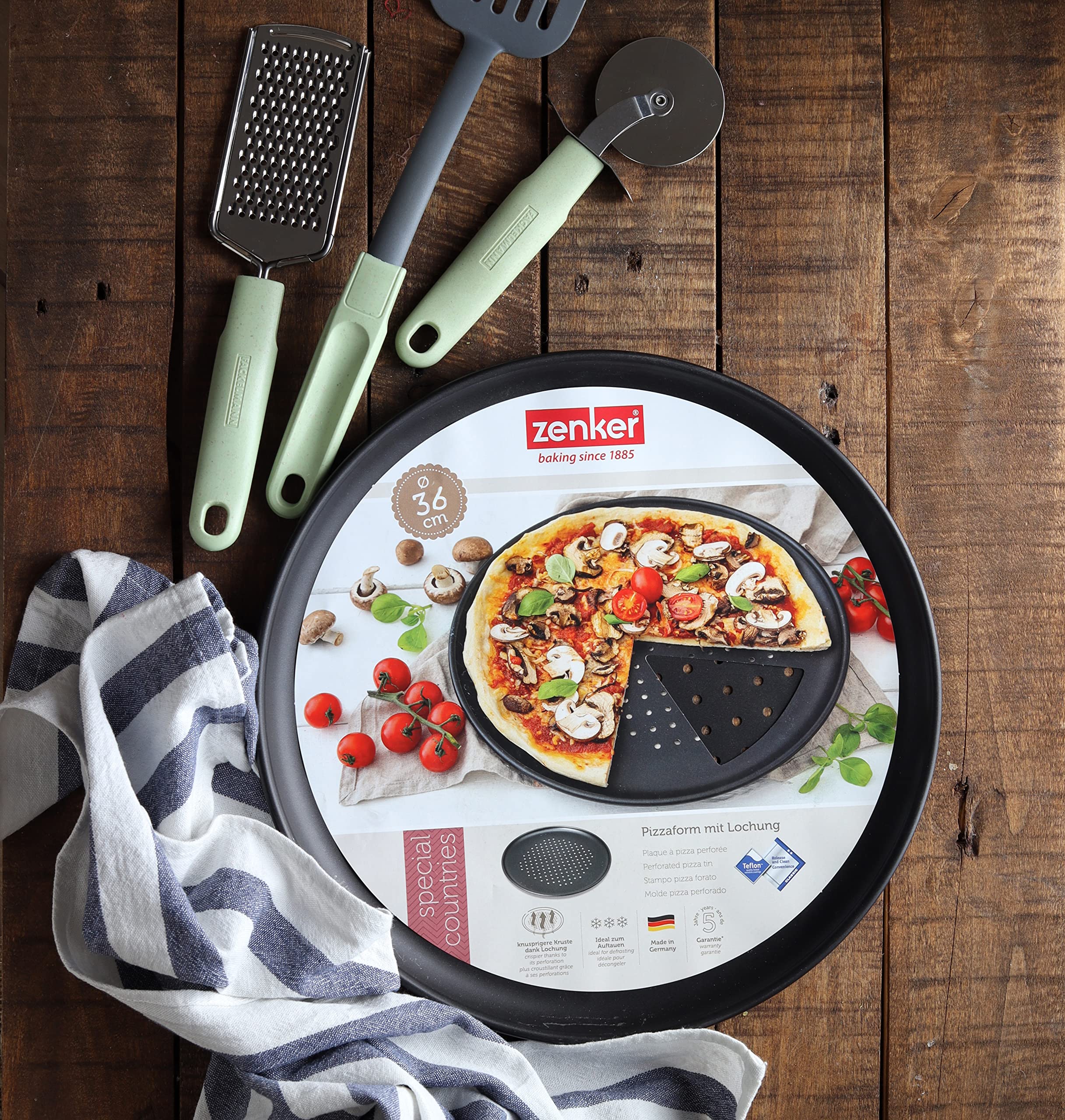 zenker-black-metallic-moule-pizza-perfor-36-cm-antiadh-sif image 3
