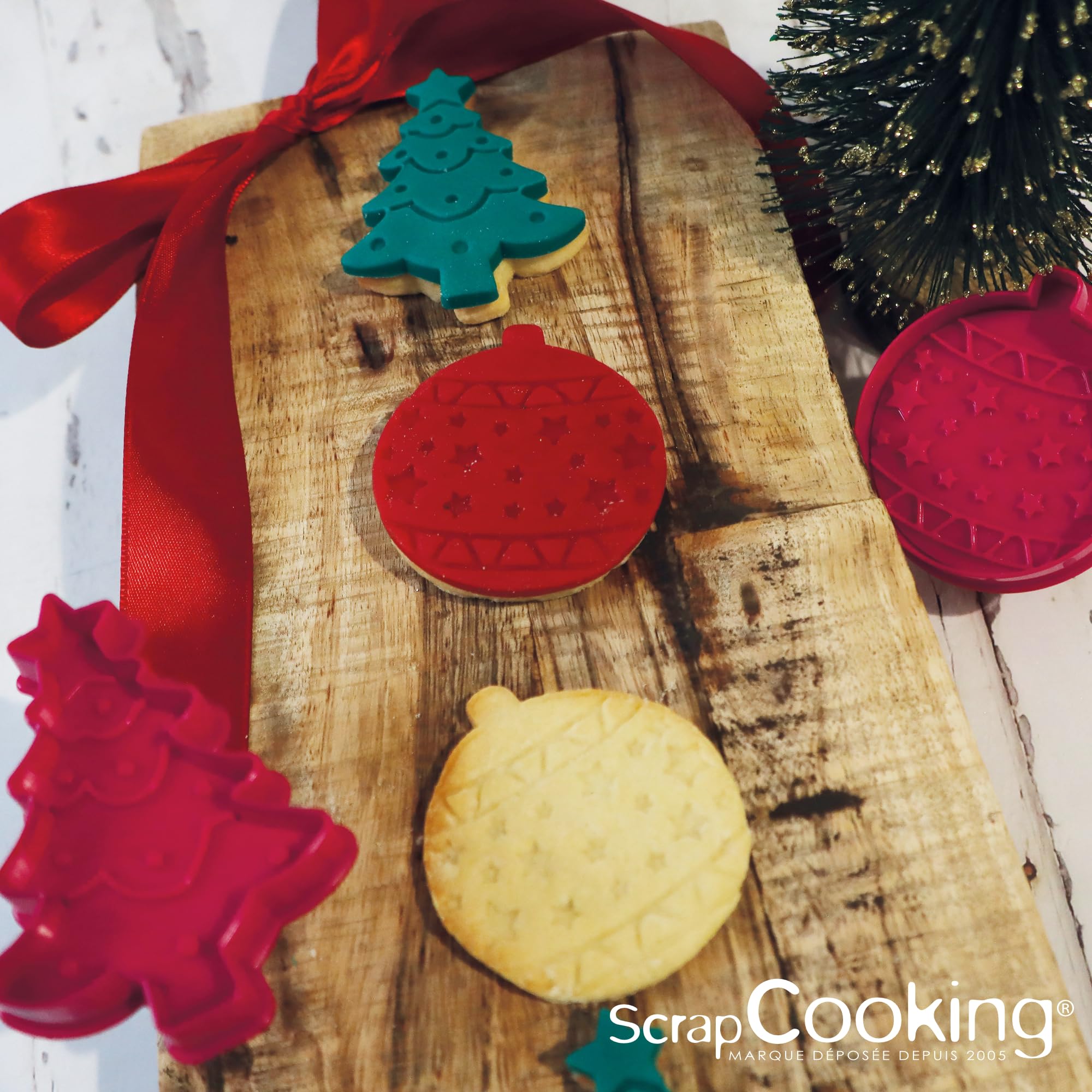 scrapcooking-emporte-pi-ces-d-coupoirs-no-l-sapin-boule-lot-2-jecteur image 5