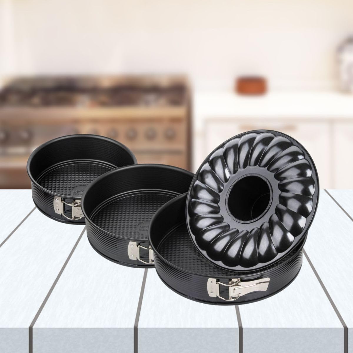 zenker-black-metallic-lot-3-moules-manqu-savarin-20-24-28-cm image 2